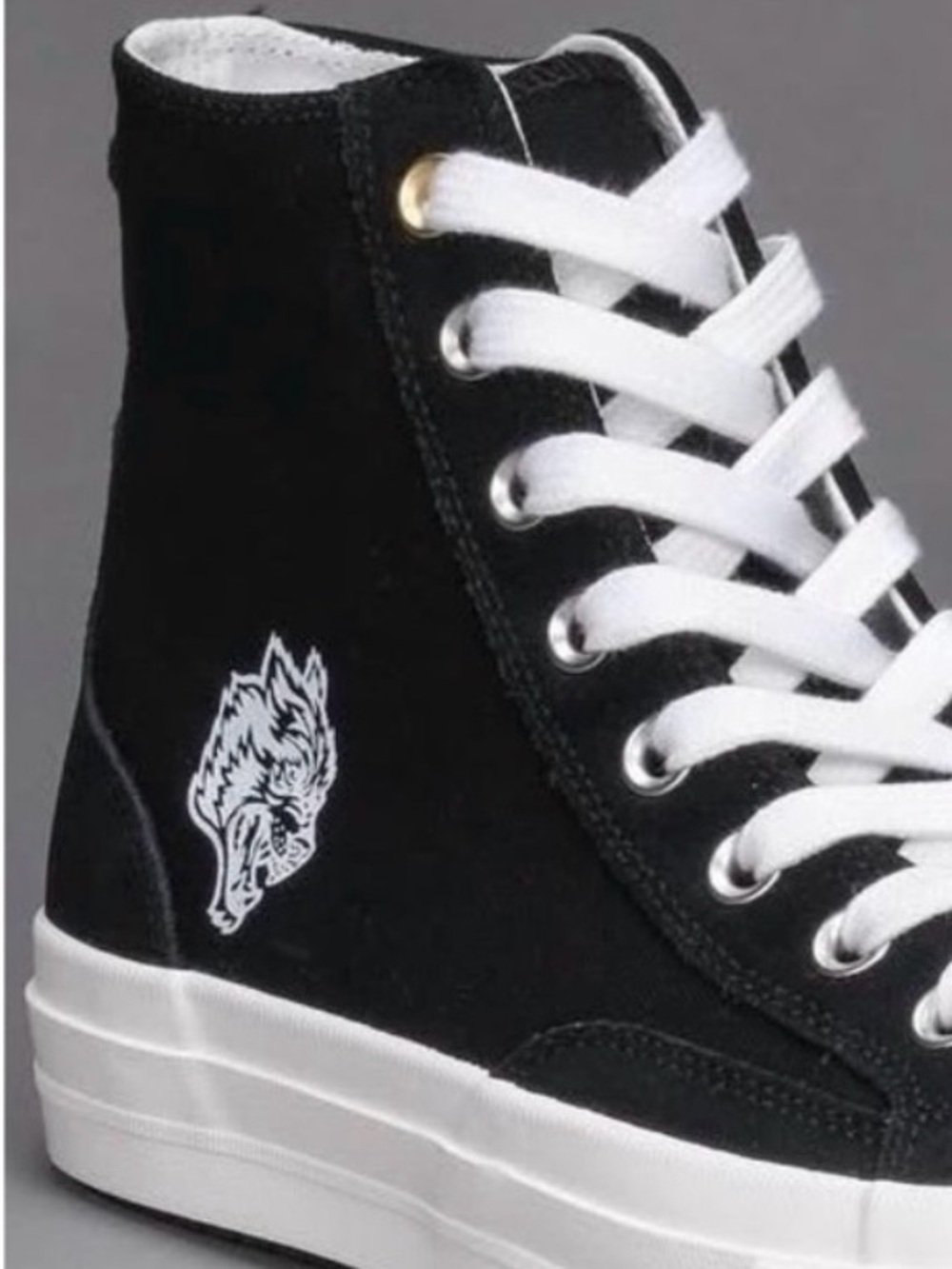 Darc Sport NWT canvas High tops 12.5